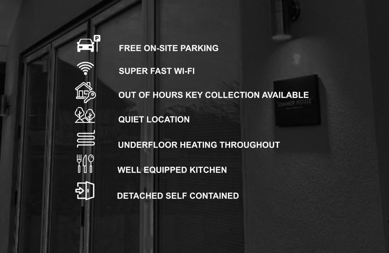 The Summer House - Free Onsite Parking CBG Екстериор снимка
